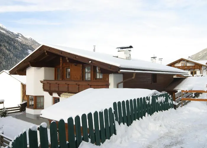 Mair ノイシュティフト・イム・シュトゥーバイタール